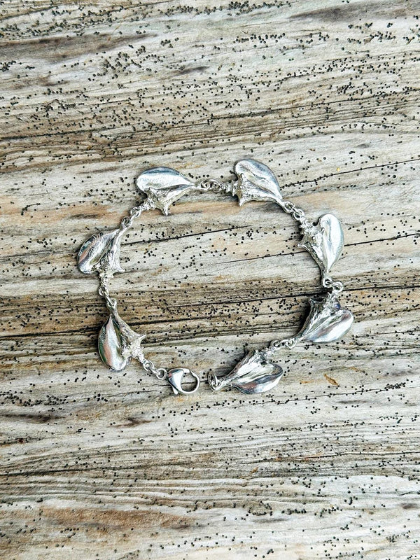 Sterling Silver Seashell/Conch Charm Bracelet | Size: 7.5 Inches